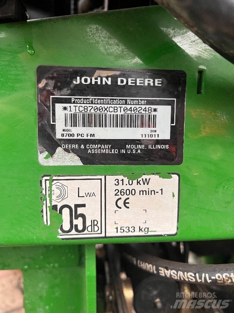 John Deere 8700 Fairway çim biçme makineleri