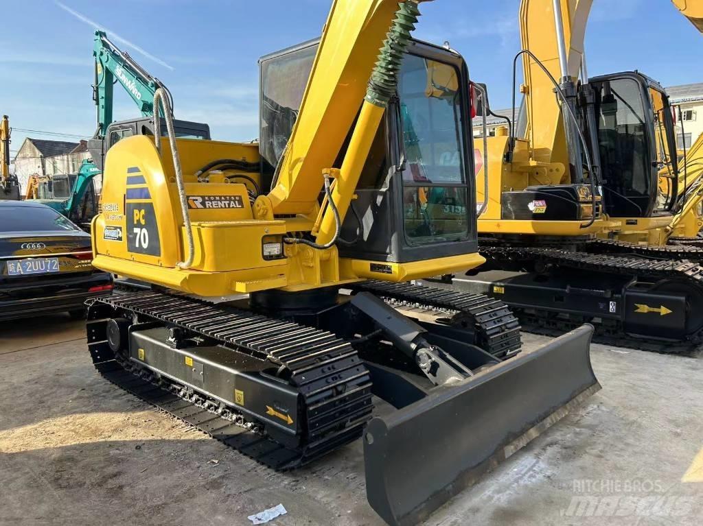 Komatsu PC 70 Paletli ekskavatörler