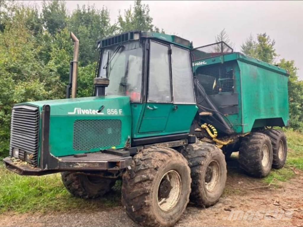 Silvatec 856F Tomruk yükleyici traktörler
