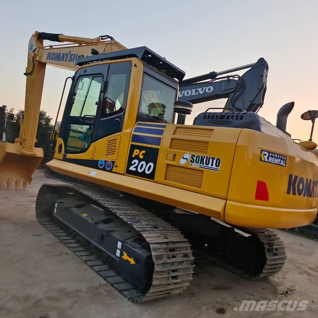 Komatsu PC 200-8 Paletli ekskavatörler