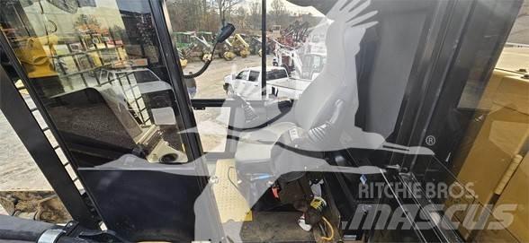 CAT 559D Mafsalli yükleyiciler