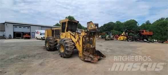 Tigercat 720G Ağaç kesici istifleyiciler