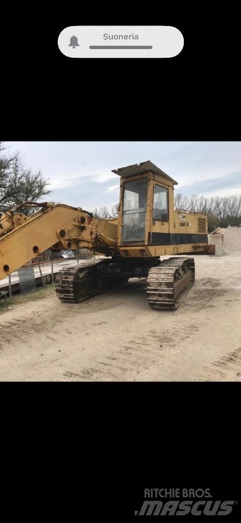 CAT 235 Paletli ekskavatörler