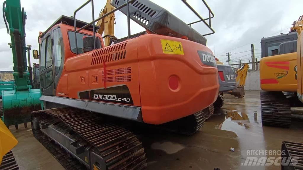 Doosan DX300 LC-9C Paletli ekskavatörler