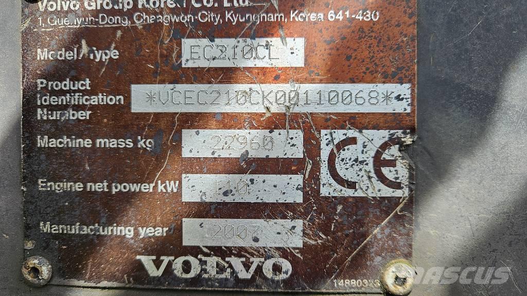 Volvo EC 210 C L Paletli ekskavatörler
