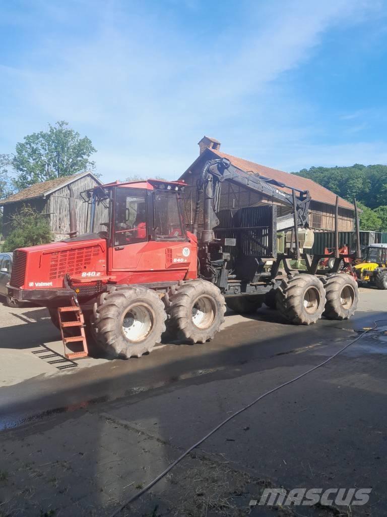 Valmet 840.2 Tomruk yükleyici traktörler