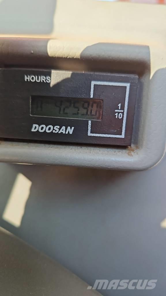Doosan DX 235 LCR-5 Paletli ekskavatörler