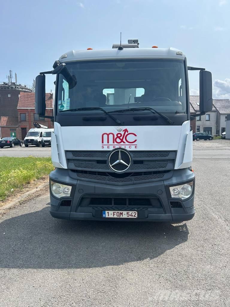 Mercedes-Benz Antos Araç üstü platformlar