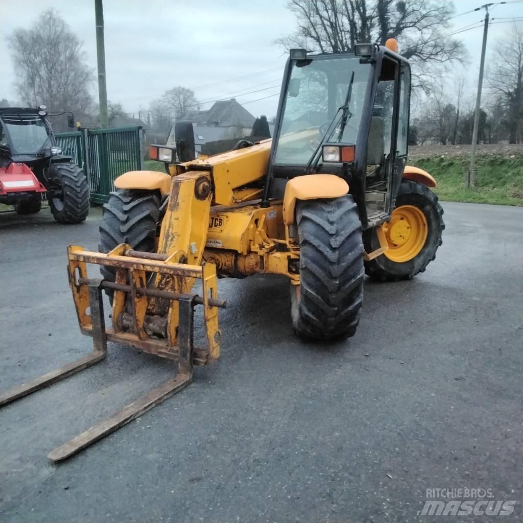 JCB 526 S Tarimsal teleskopik yükleyiciler