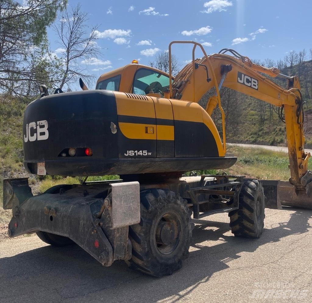JCB JS 145 W Lastik tekerli ekskavatörler