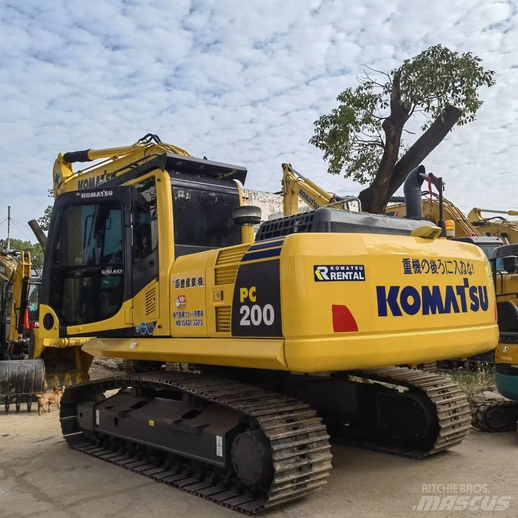 Komatsu PC 200 Paletli ekskavatörler