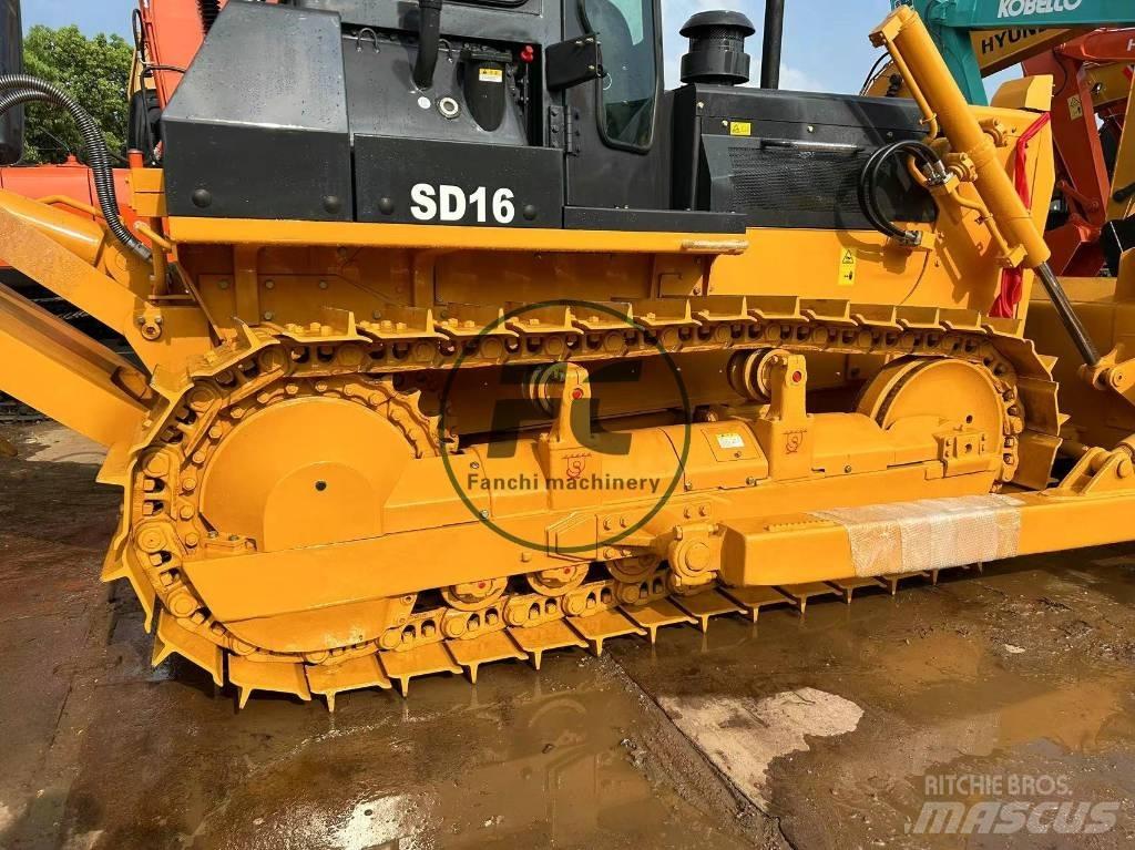 Shantui SD 16 Paletli dozerler