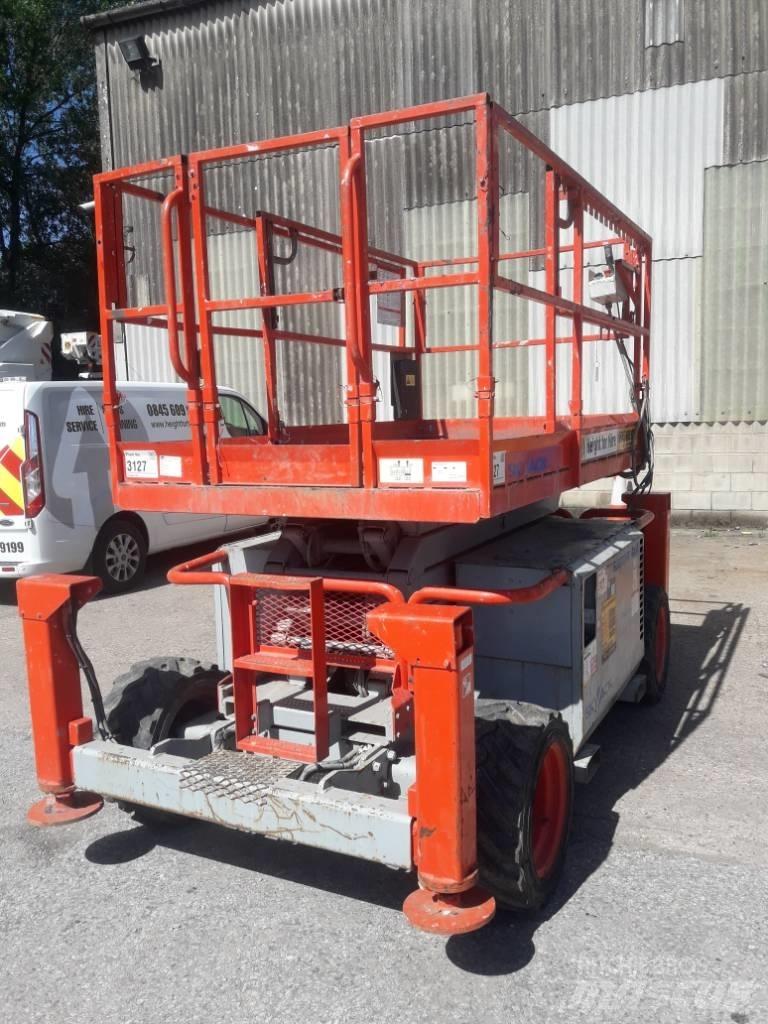 SkyJack SJ 6832 RT Makasli platformlar