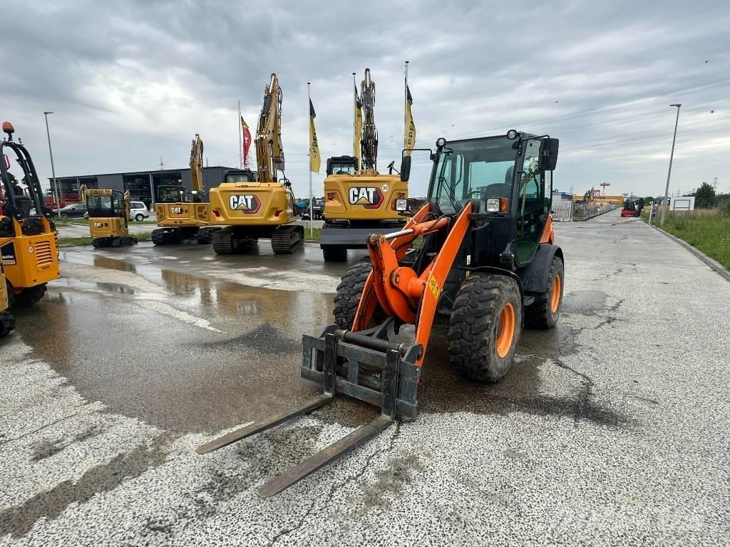 Komatsu WA 70 Tekerlekli yükleyiciler