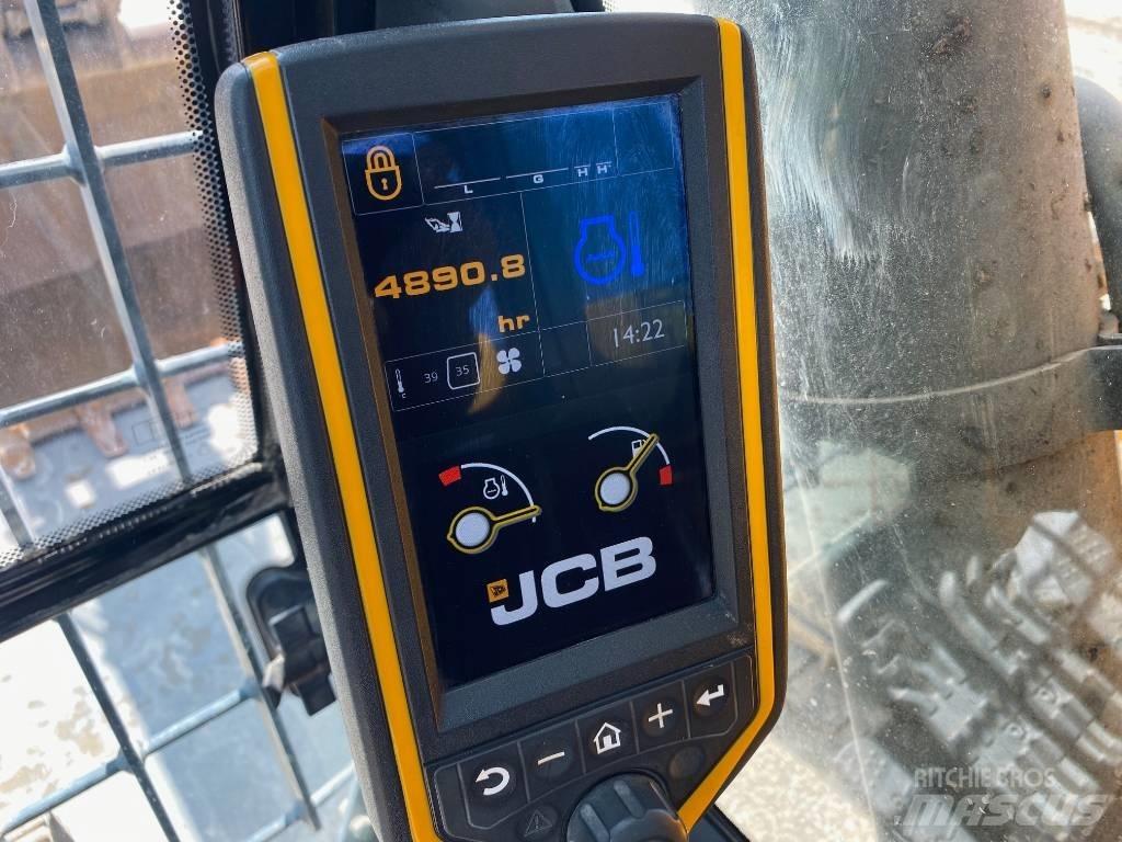 JCB JS330NLC4F Paletli ekskavatörler