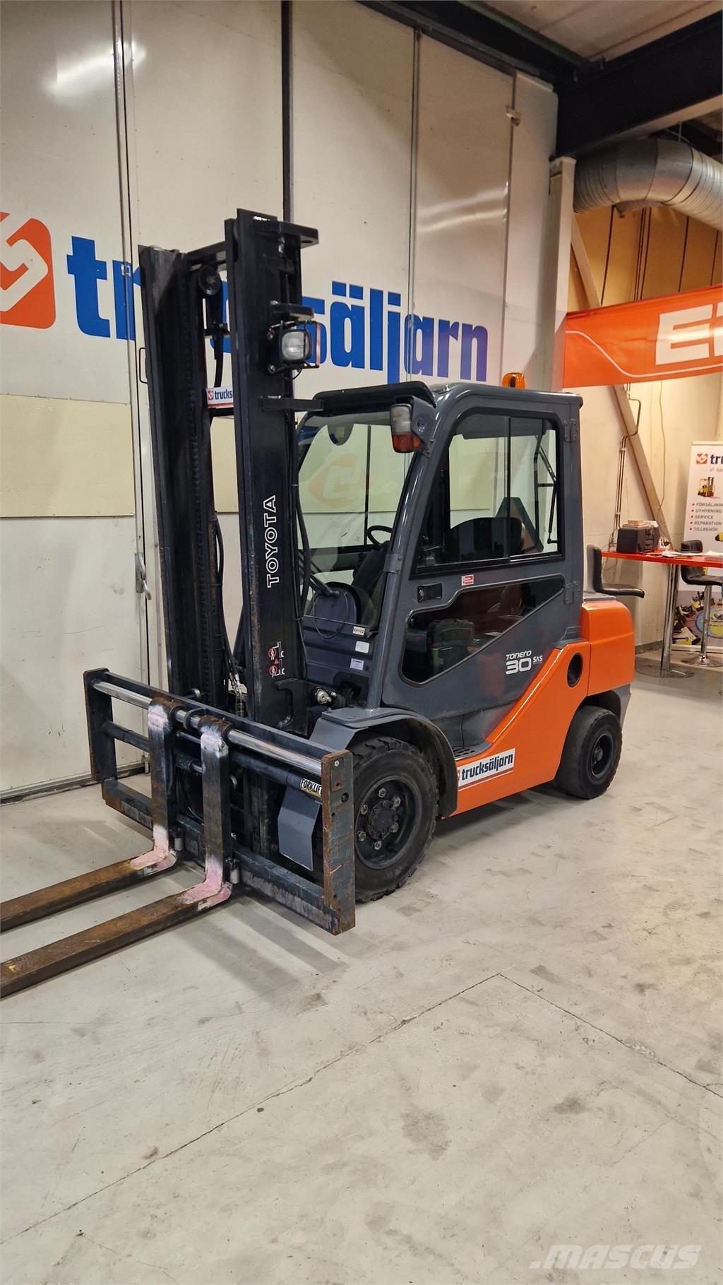 Toyota 8FDF30 Dizel forkliftler