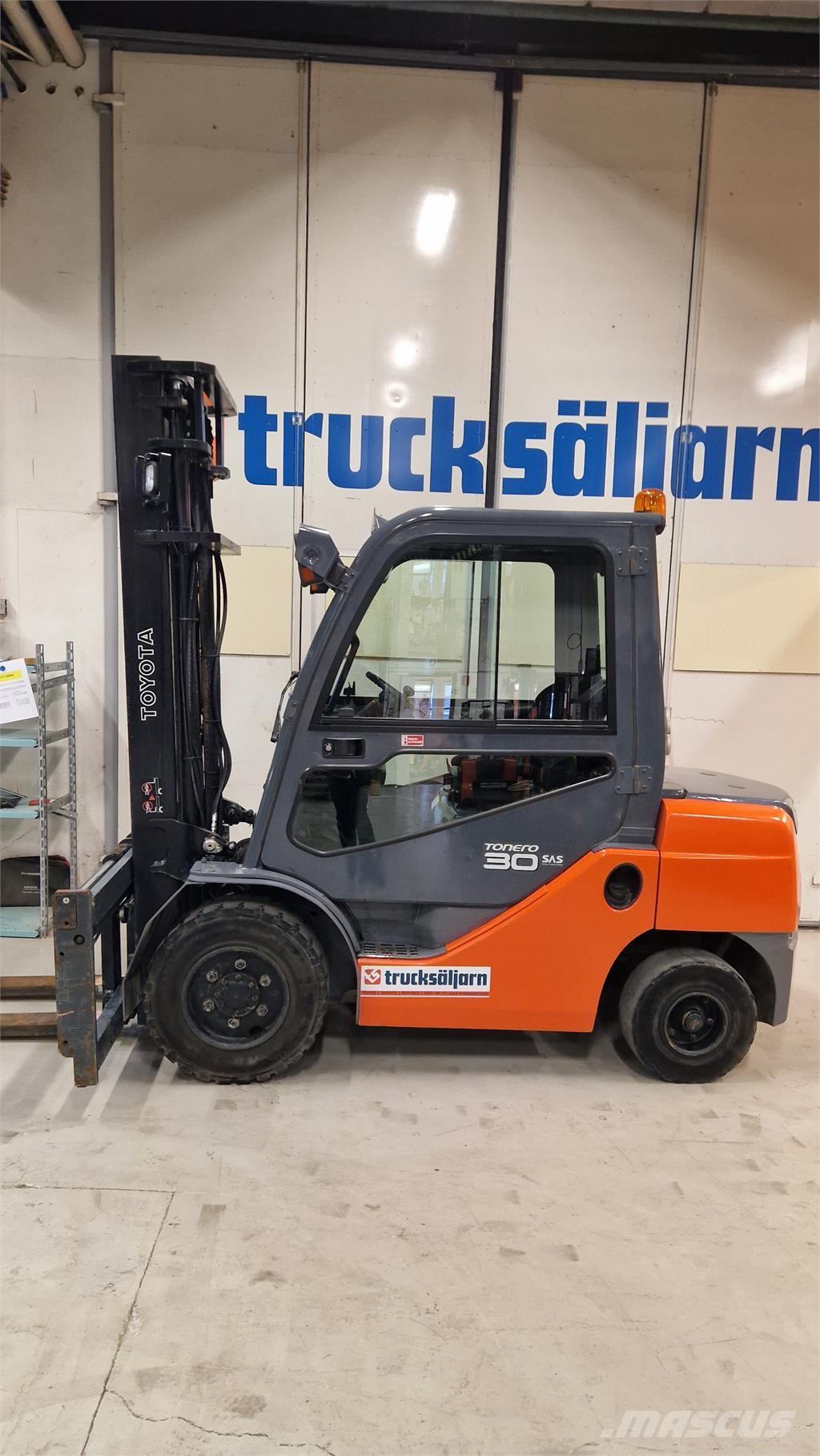 Toyota 8FDF30 Dizel forkliftler