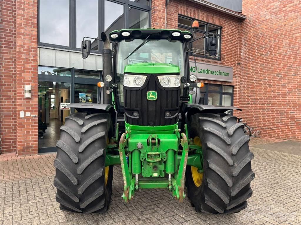John Deere 6210R Traktörler