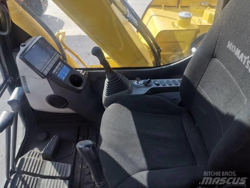 Komatsu PC 70 Paletli ekskavatörler