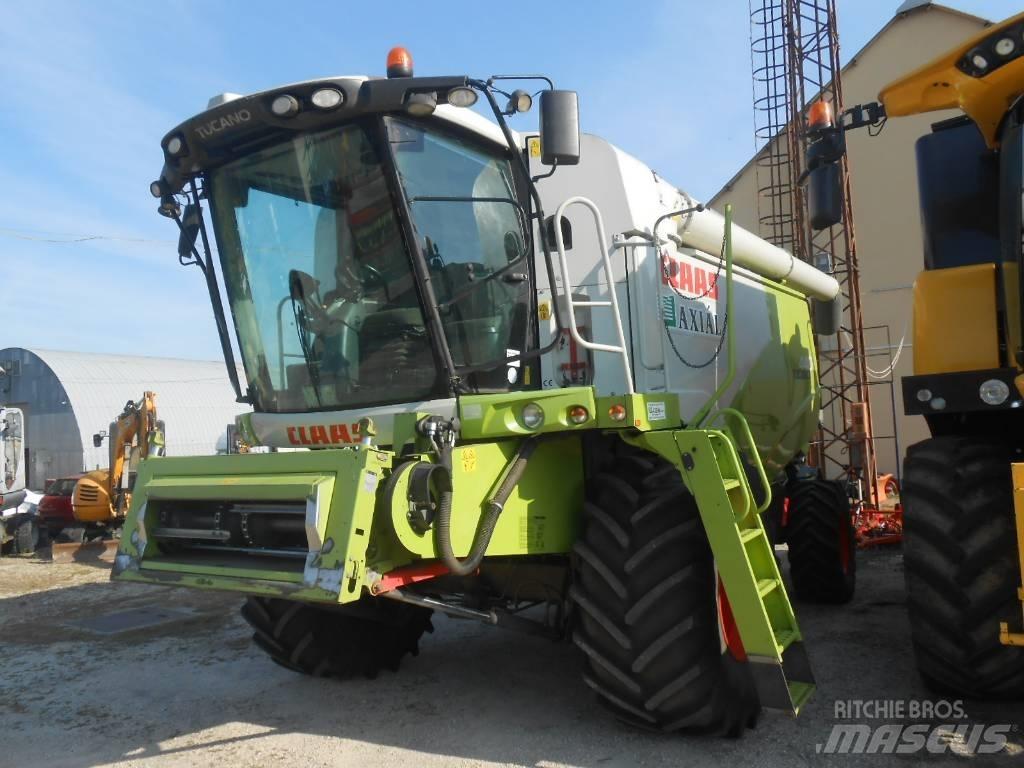 CLAAS Tucano 440 Biçerdöverler