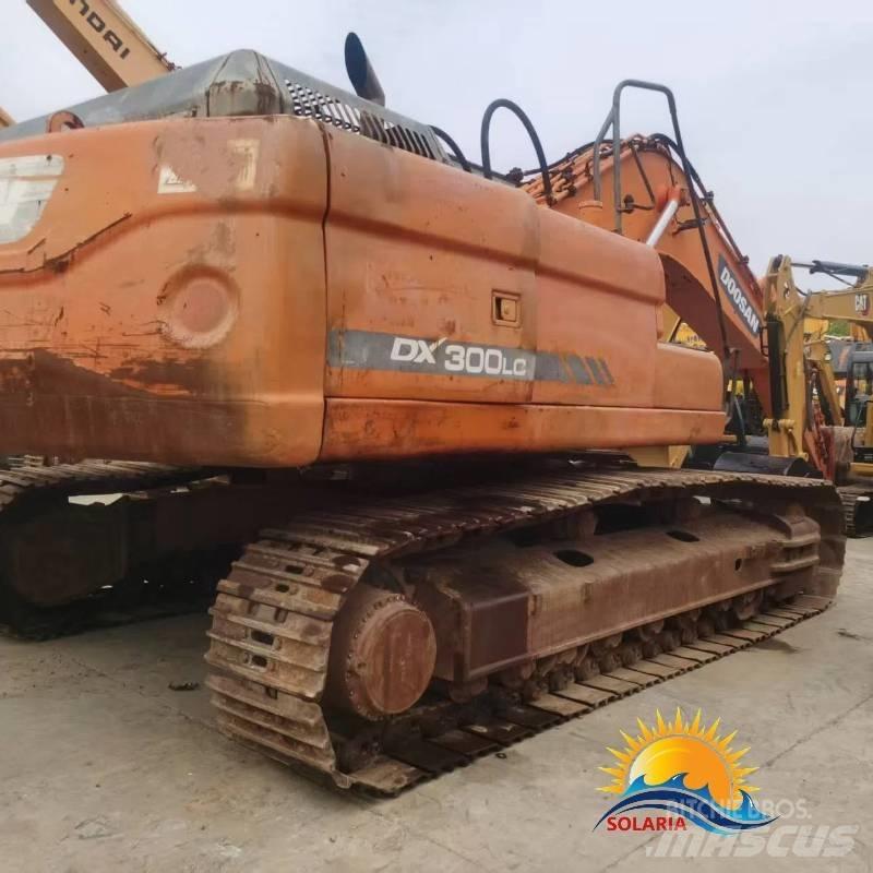Doosan DX 300 LC Paletli ekskavatörler