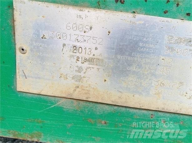 JLG 600S Teleskopik personel platformları