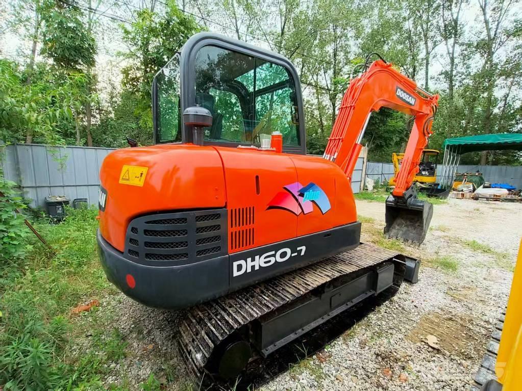 Doosan DH 60-7 Mini ekskavatörler, 7 tona dek