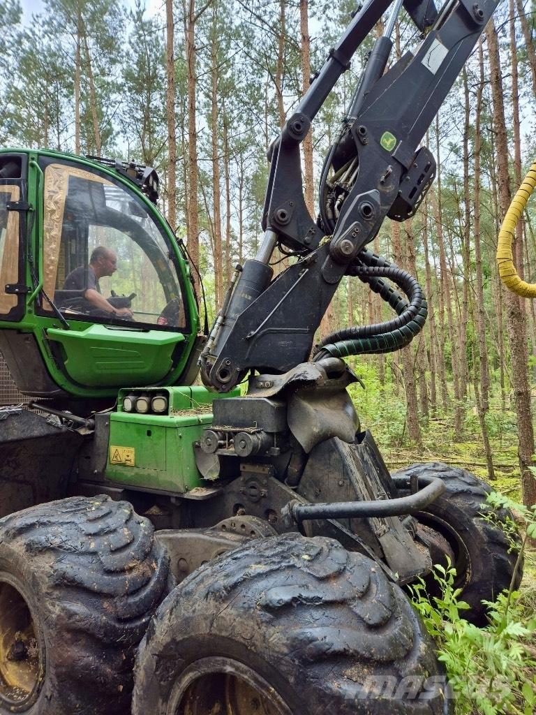 John Deere 1170 E Biçerdöverler