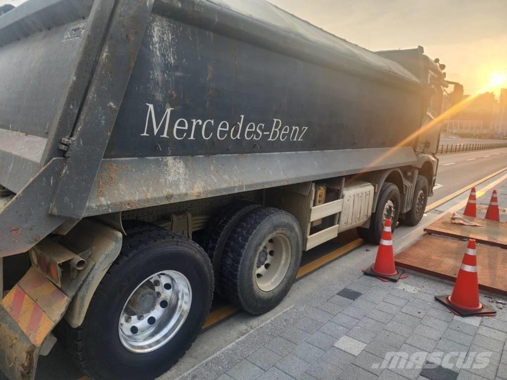 Mercedes-Benz 3951K Belden kirma kamyonlar