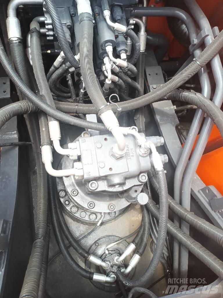 Doosan DX 225LC-9C Paletli ekskavatörler