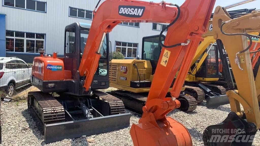 Doosan DH55 Mini ekskavatörler, 7 tona dek