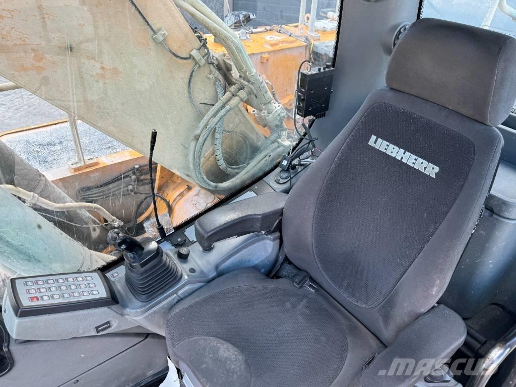 Liebherr R 926 LC Paletli ekskavatörler