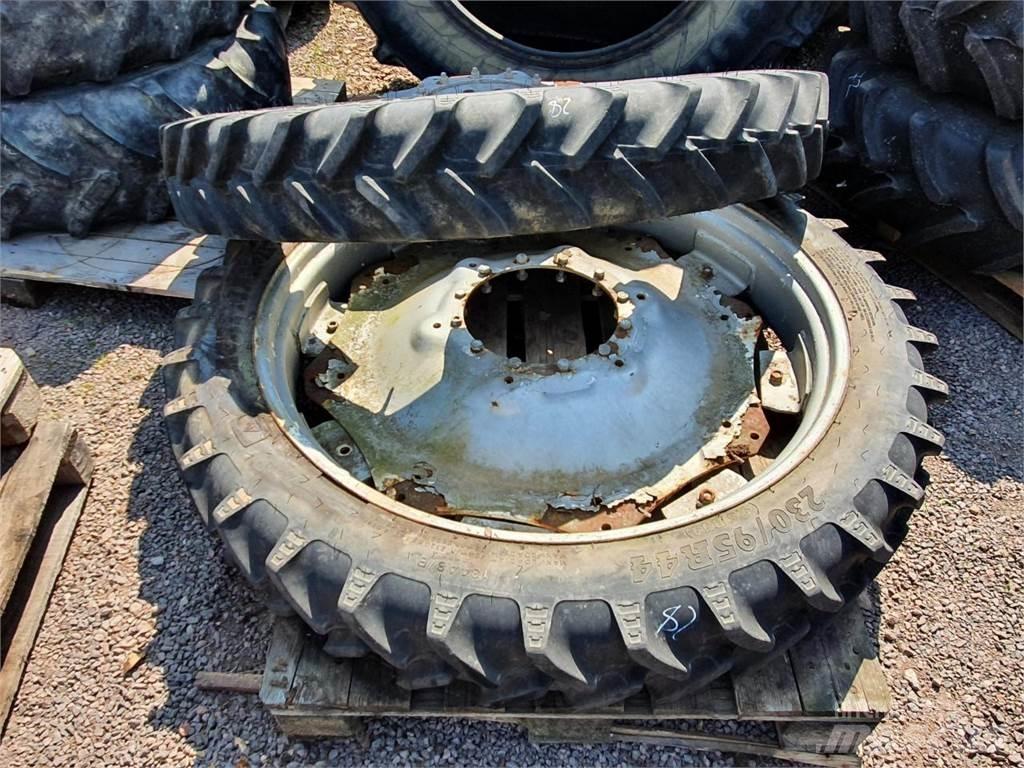 BKT 230/95R44 x2 Tekerlekler