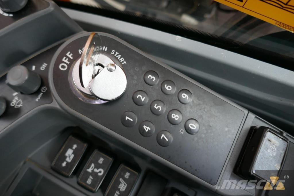 Hitachi ZX300LC-7 Paletli ekskavatörler