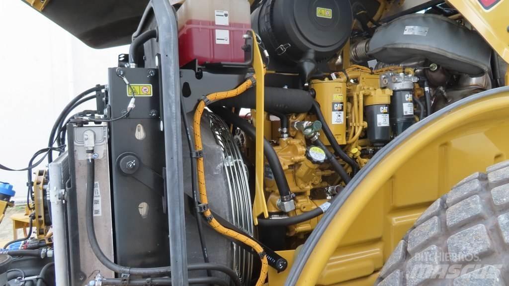 CAT CS17 Tek tamburlu silindirler