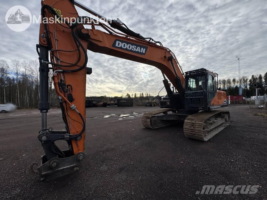 Doosan DX 300 LC Paletli ekskavatörler