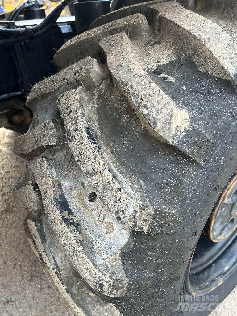 Hitachi ZX 170 W-6 Lastik tekerli ekskavatörler