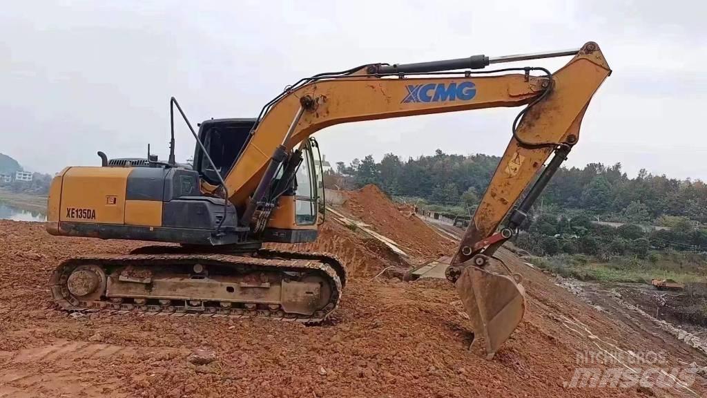 XCMG XE 135 D Paletli ekskavatörler