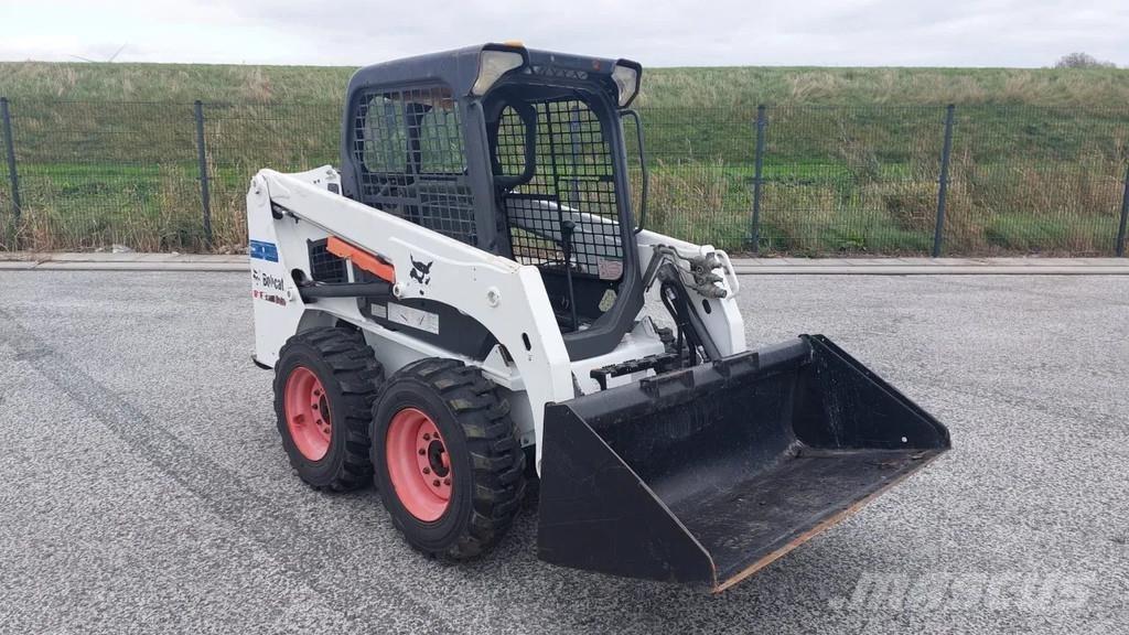 Bobcat S450 Tekerlekli yükleyiciler
