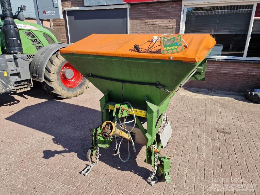 Amazone E+S 750 Kum ve tuz serpiciler