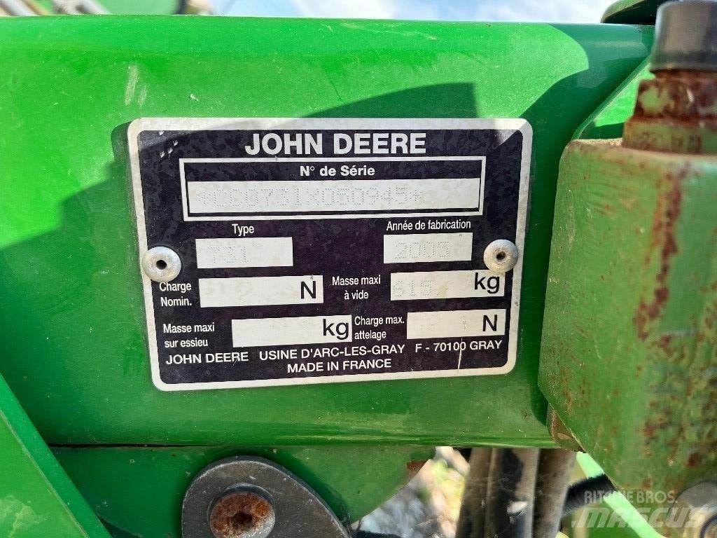 John Deere 731 Ön yükleyici ve kazicilar
