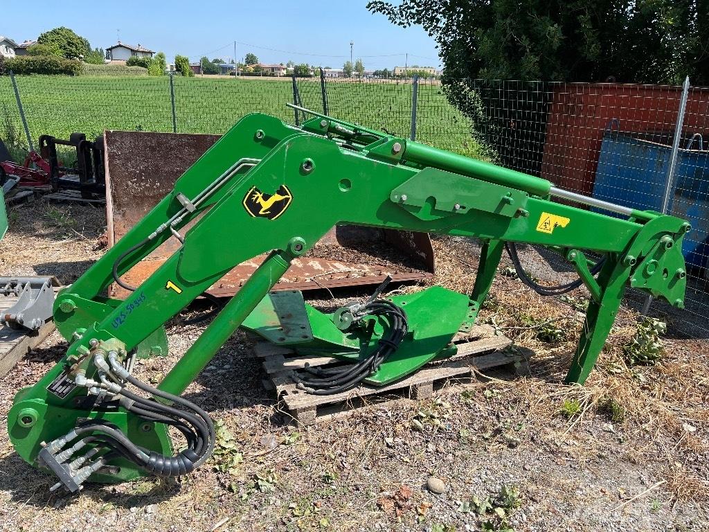 John Deere 731 Ön yükleyici ve kazicilar