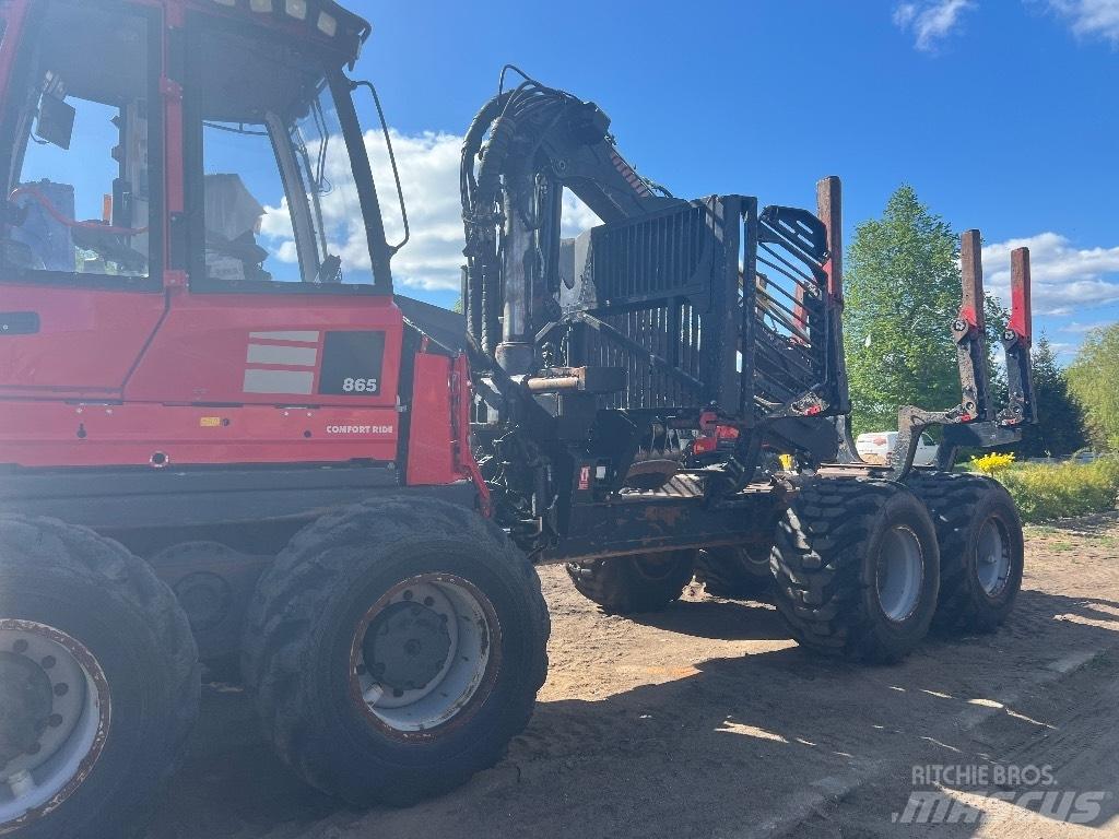 Komatsu 865 Tomruk yükleyici traktörler