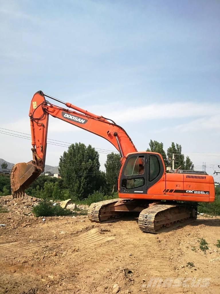 Doosan dx225 Paletli ekskavatörler