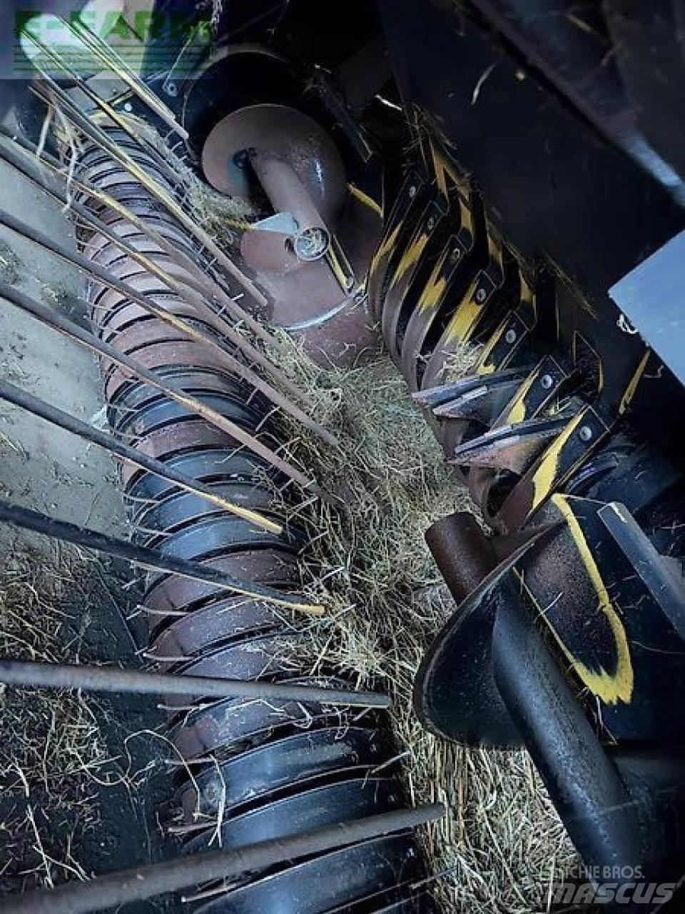 New Holland d1010 Küp balya makinalari