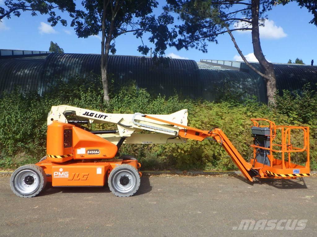 JLG E450AJ Körüklü personel platformları
