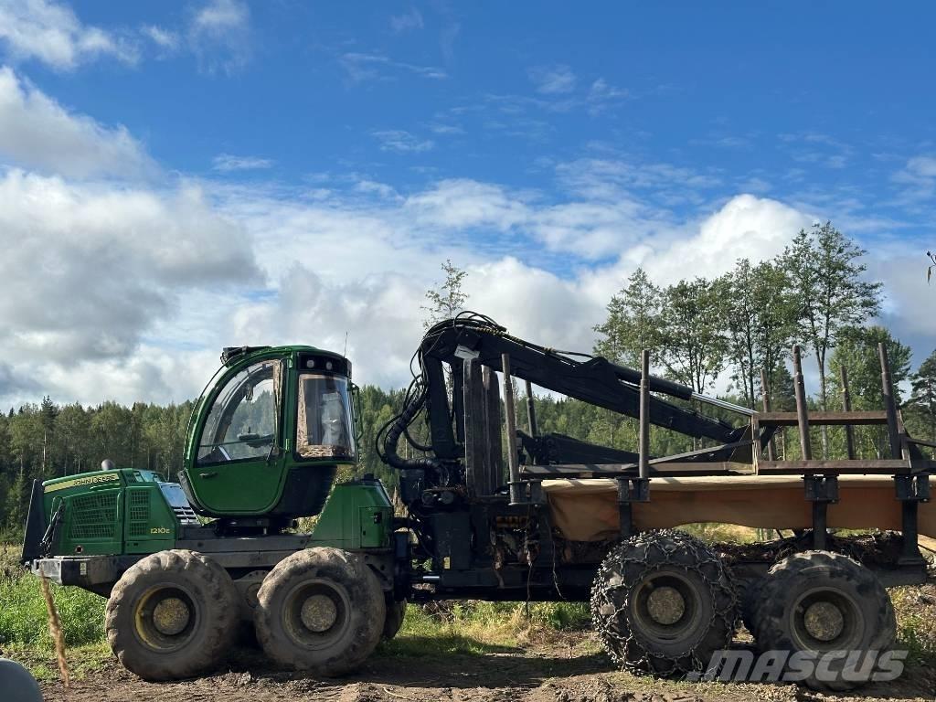 John Deere 1210 E Tomruk yükleyici traktörler