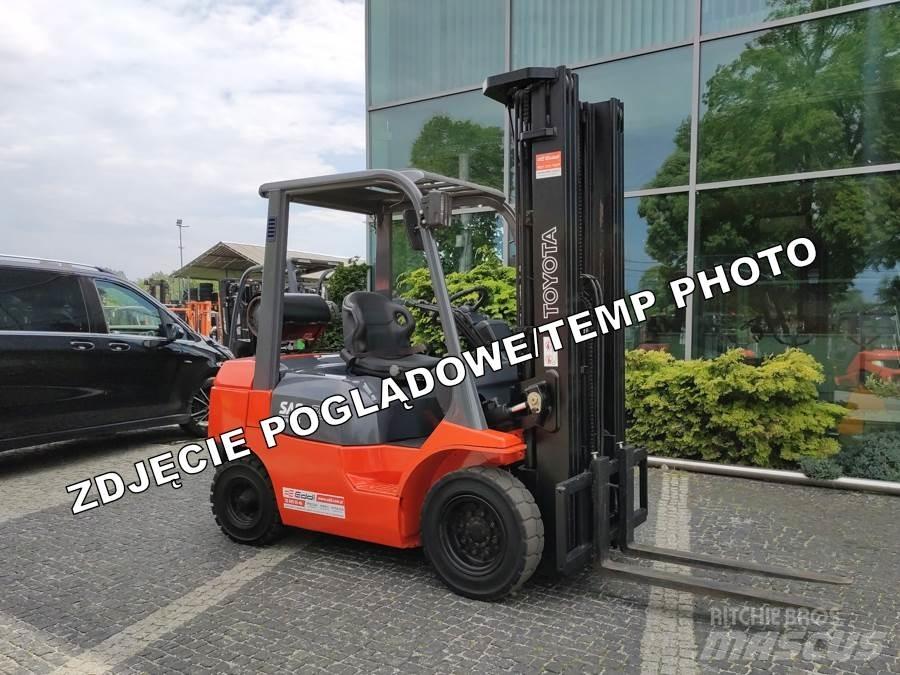 Toyota 42-7FGF20 LPG'li forkliftler