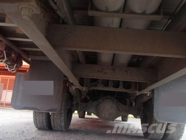 Hino 195 Flatbed kamyonlar