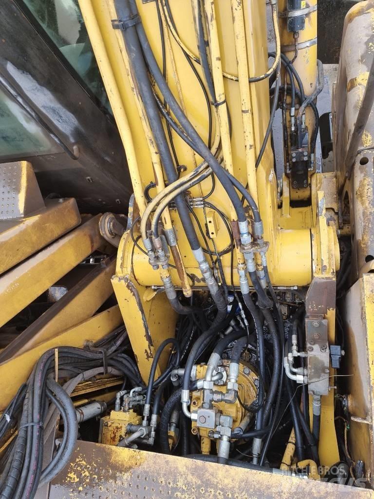 CAT M 325 D L MH Atık taşıma araçları